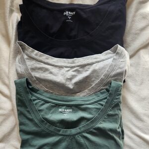 Old Navy Maternity Shirt Bundle